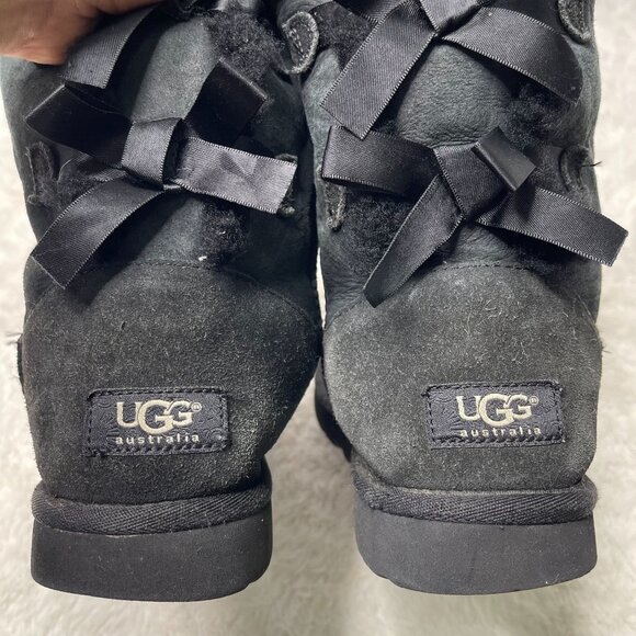 UGG Kid's Black Bailey Bow II Exotic Suede Boot Round Toe Shoes Size 4 US - Picture 5 of 15